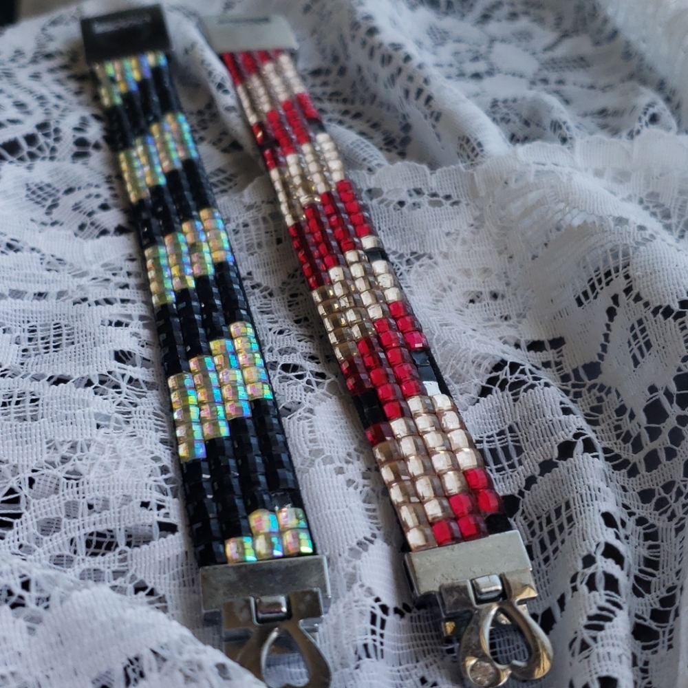 Bracelets - Picture 2 of 4
